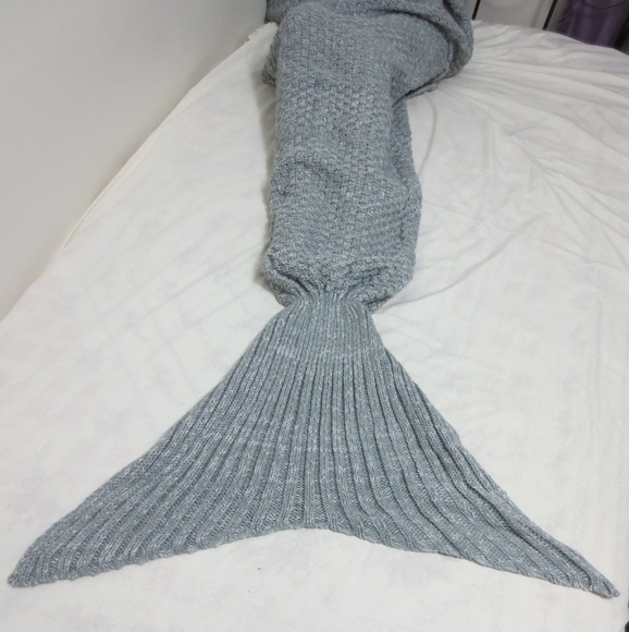 COPY - Mermaid Tail Blanket Adult Size - Picture 3 of 5